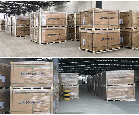 Modules mono semi-cellulaires canadiens JA Solar 550ww 560w 570w 580w
